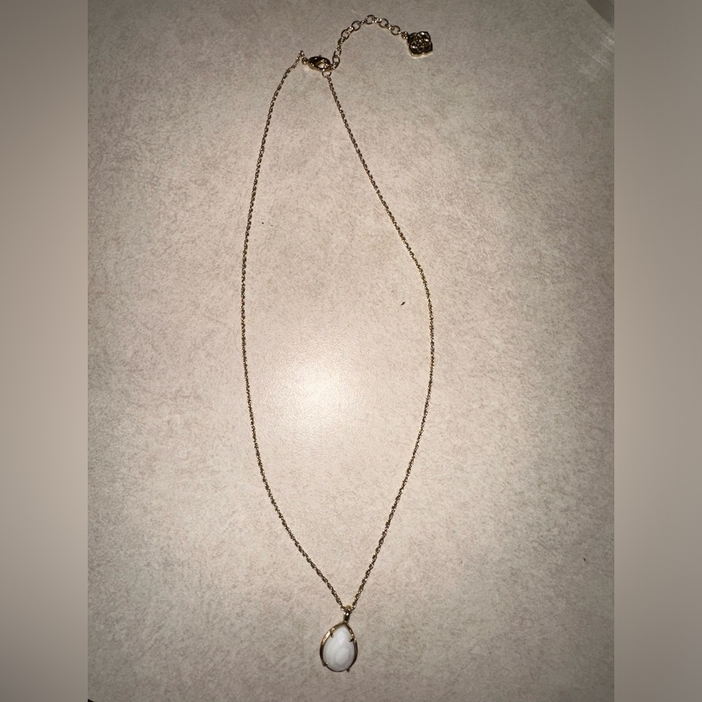 KENDRA SCOTT NECKLACE